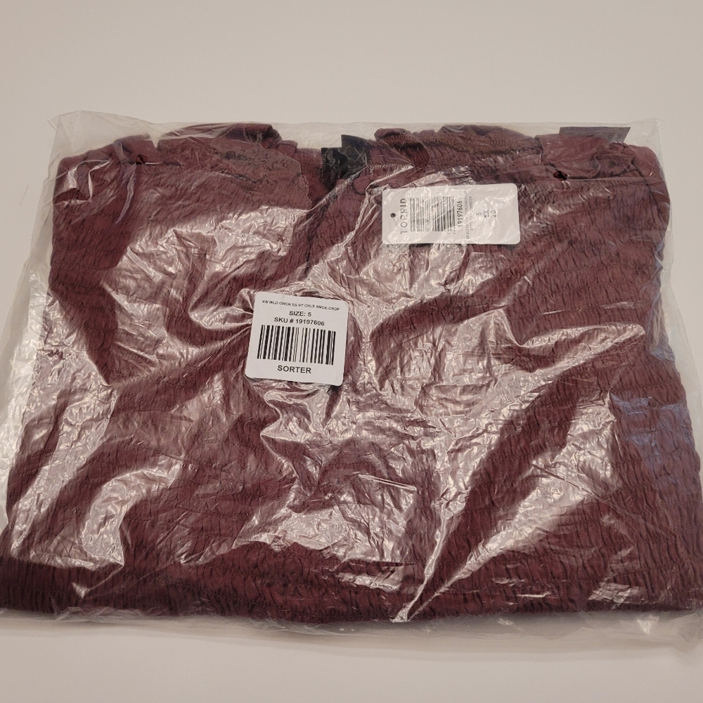 Torrid Stretch Challis Smocked Puff Sleeve Crop Top Size 5 (5X) - Picture 5 of 5